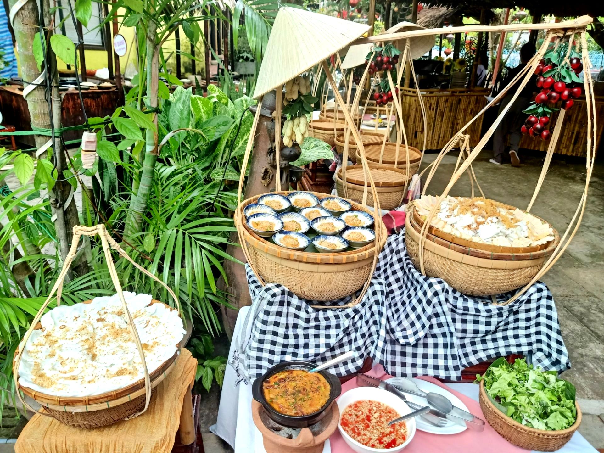 Viettown-restaurant-and-local-buffet